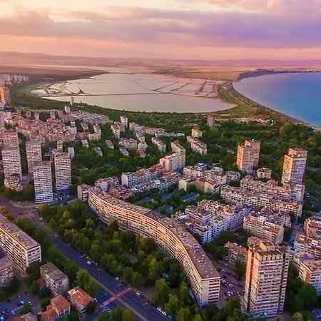 Apartment Bratanov Lazur 107